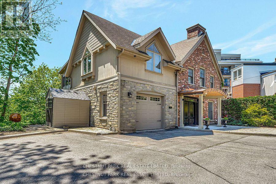 7 4 Bridge St, Prince Edward County Picton Ward, ON K0K 2T0