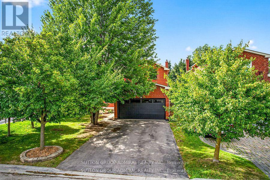 43 Keremeos Cres, Richmond Hill, ON L4C 9R9