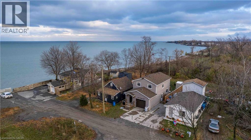 8 First Private Rd, Hamilton, ON L8E 5B9