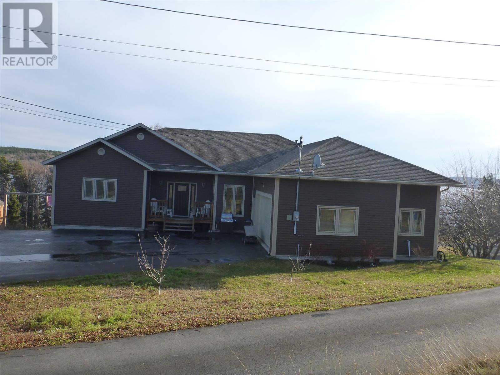 6 James Ln, Clarenville, NL A5A 4L5