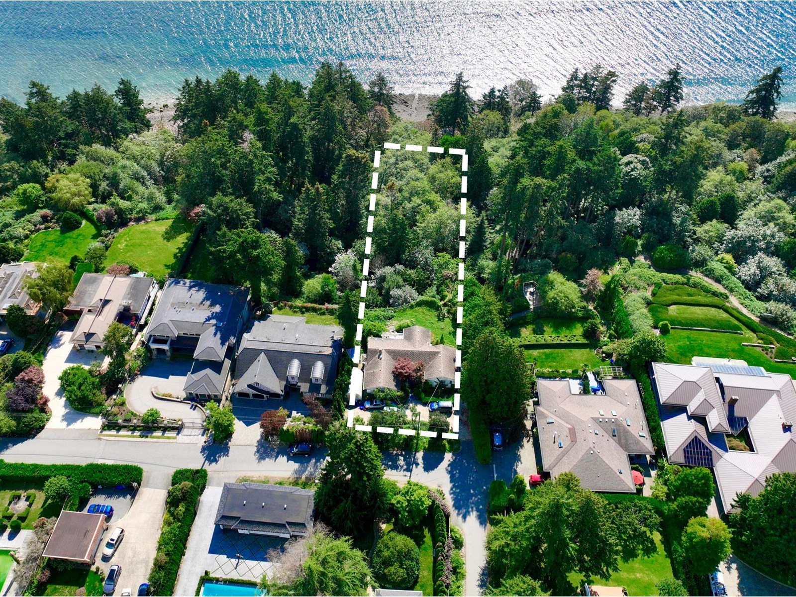 13910 Terry Rd, White Rock, BC V4B 1A2