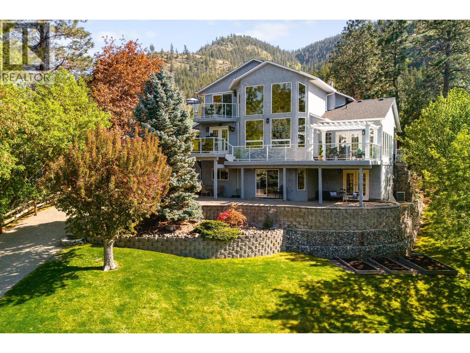 4938 Uplands Dr, Kamloops, BC V2C 6M8