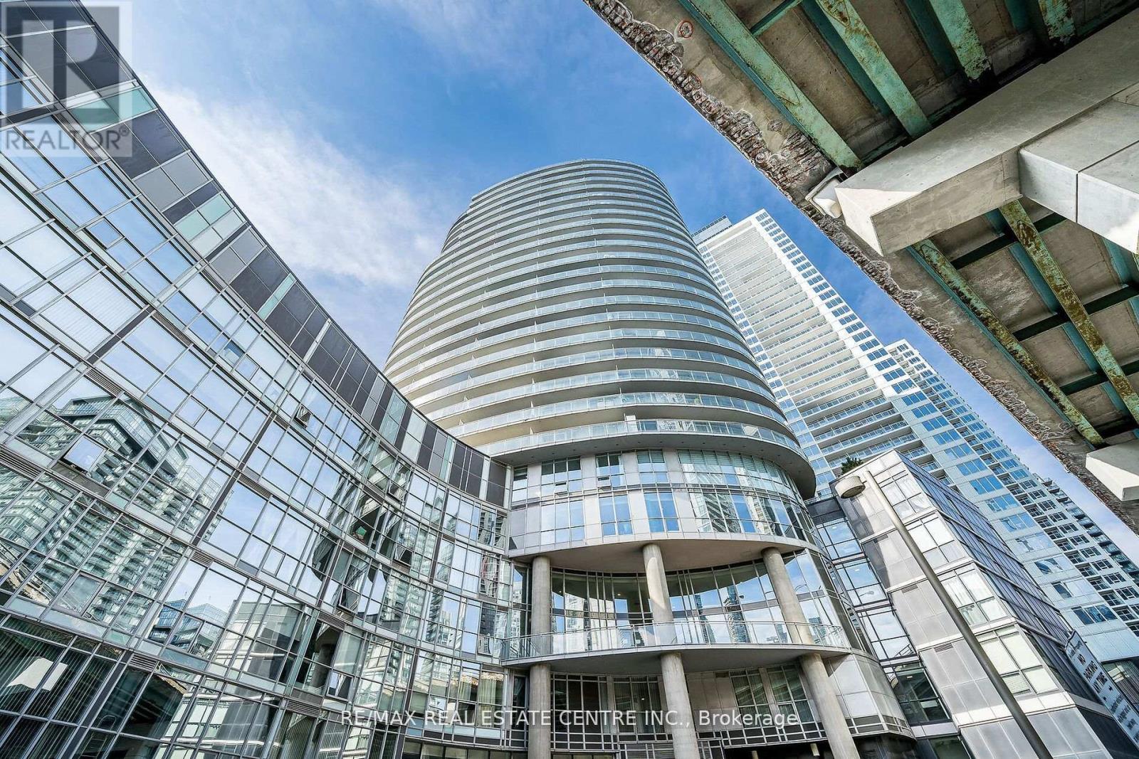 233 38 Dan Leckie Way, Toronto, ON M5V 2V6