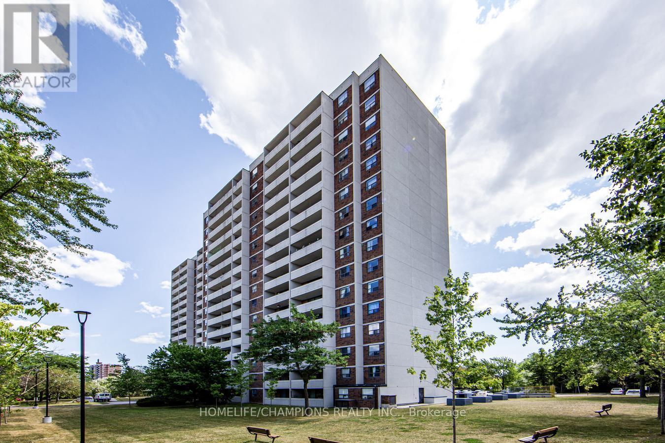 804 301 Prudential Dr S, Toronto, ON M1P 4V3