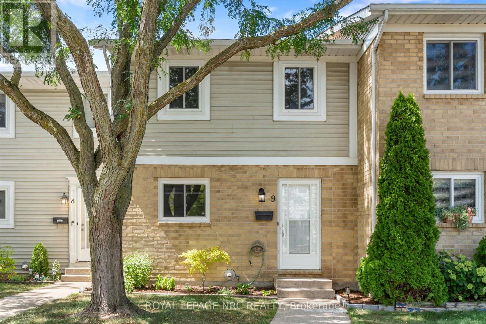9 38 Elma St, St. Catharines, ON L2N 6Z3