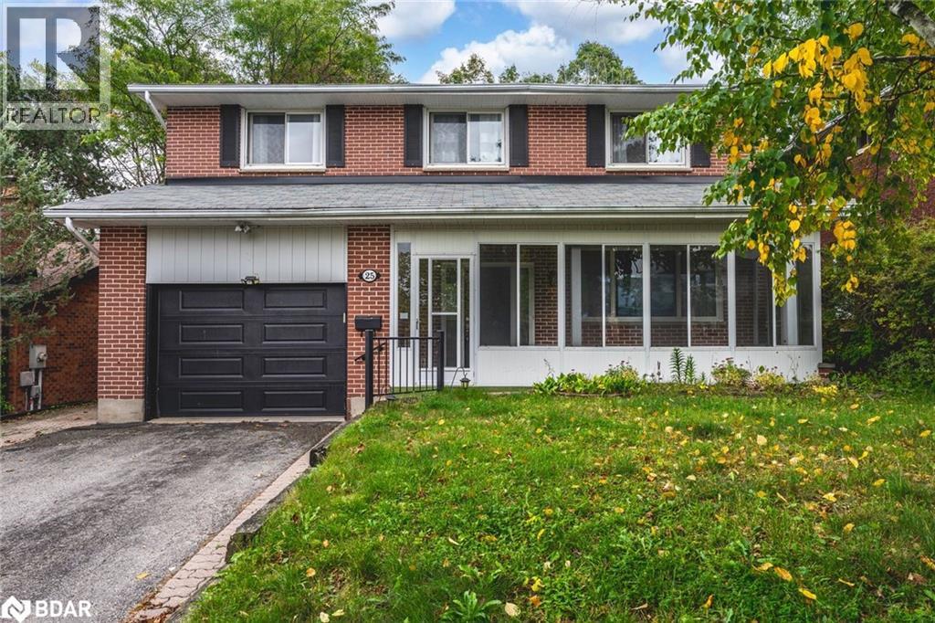 25 Marshall St, Barrie, ON L4N 3S4