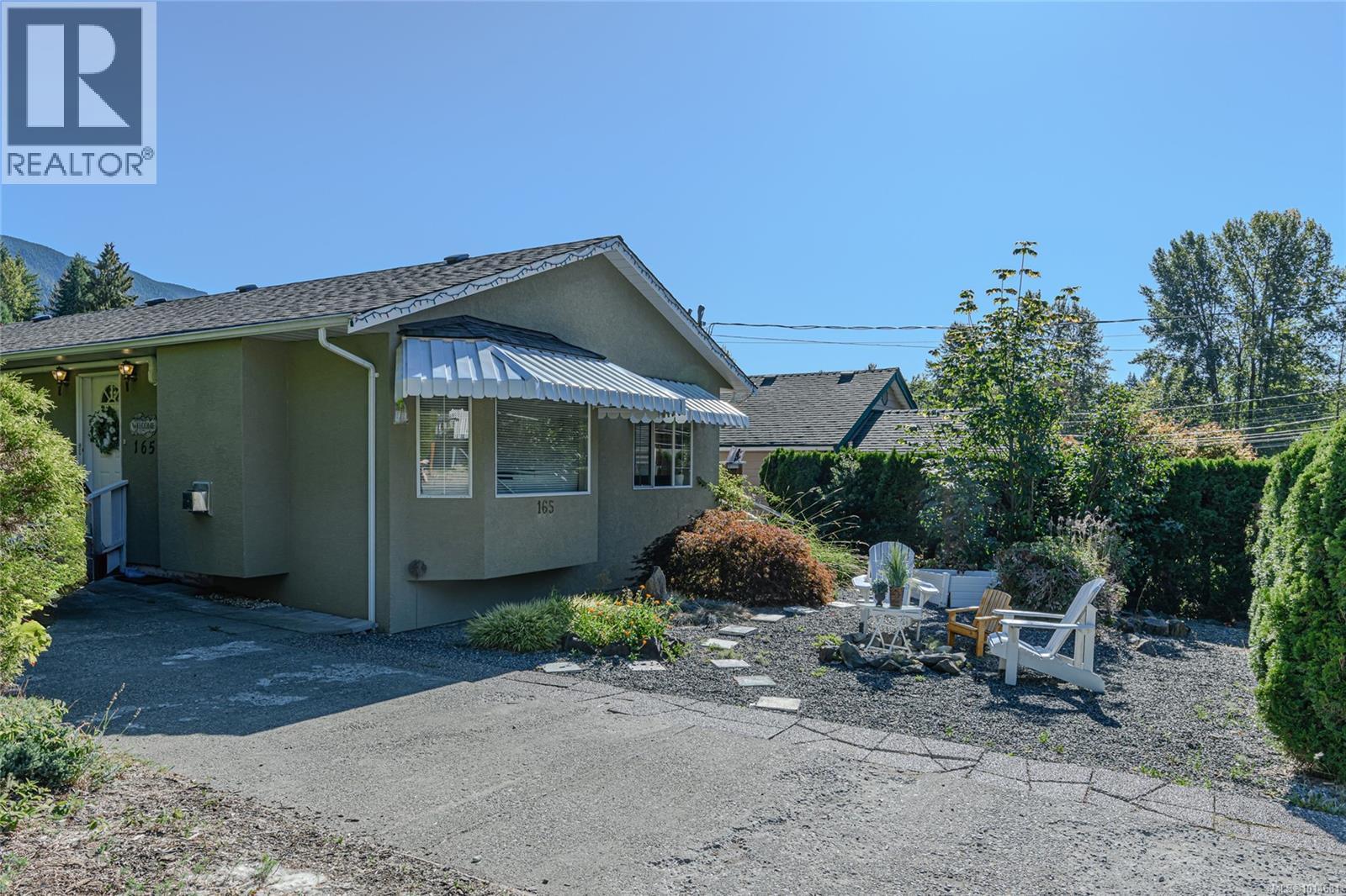 165 Lake Park Rd, Lake Cowichan, BC V0R 2G0