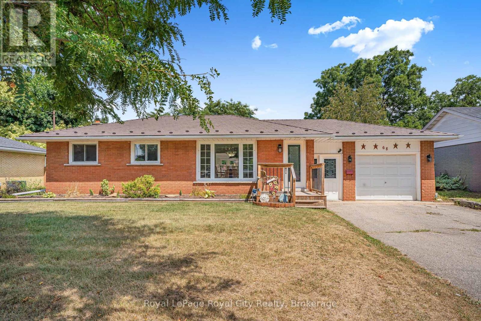 68 Sunset Blvd, Cambridge, ON N1S 1A7