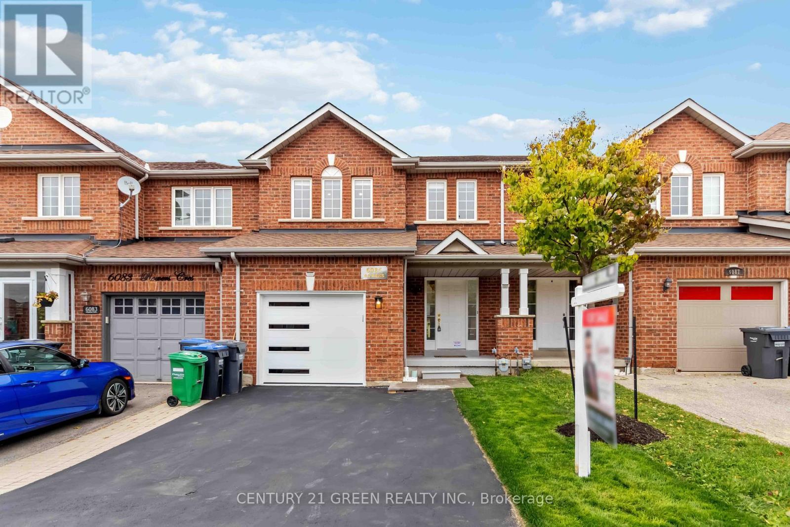 6085 Rowers Cres, Mississauga, ON L5V 3A2