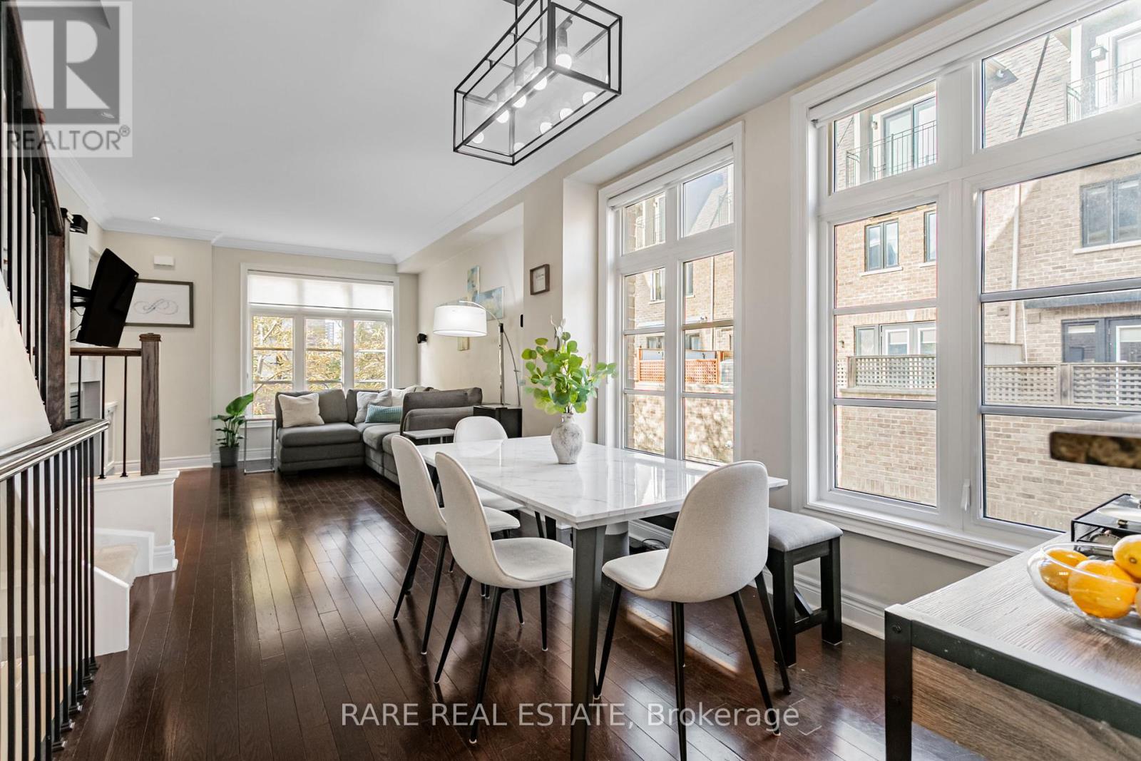 114 1812 Burnhamthorpe Rd E, Mississauga, ON L4X 0A3