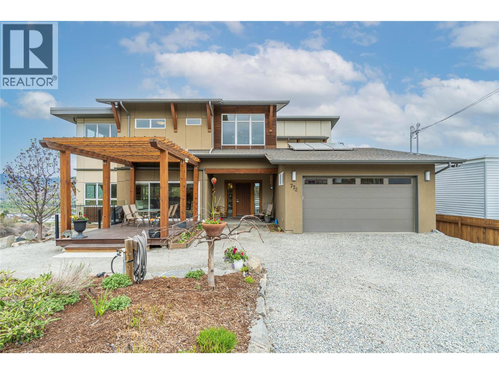 772 Battle St W, Kamloops, BC V2C 1H6