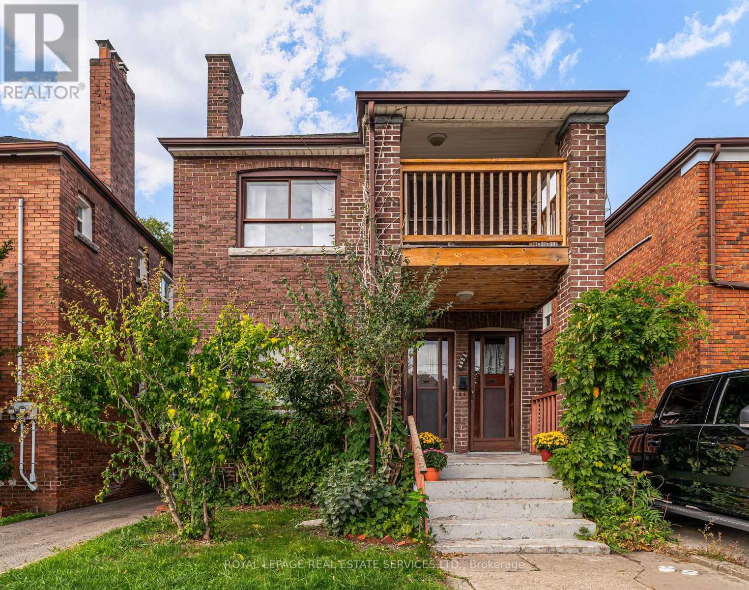 492 Jane St, Toronto, ON M6S 4A2