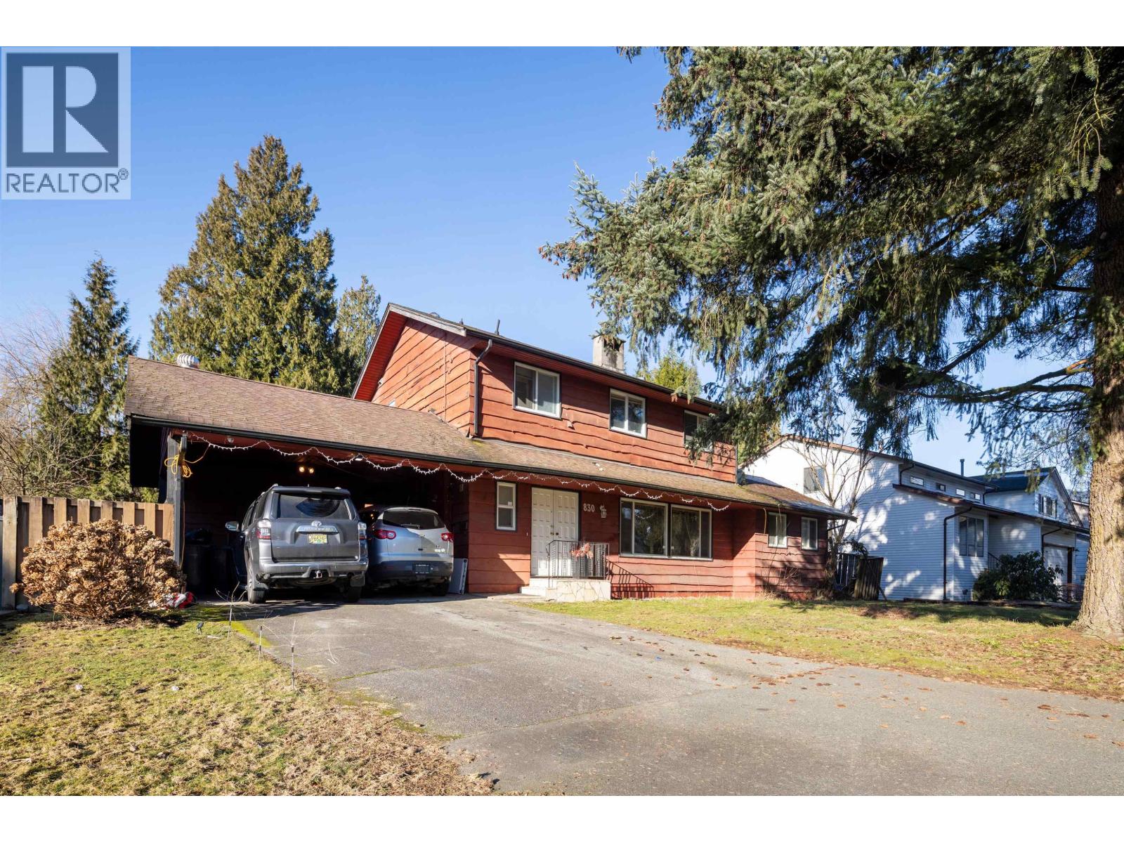 830 Irvine St, Coquitlam, BC V3C 4C2