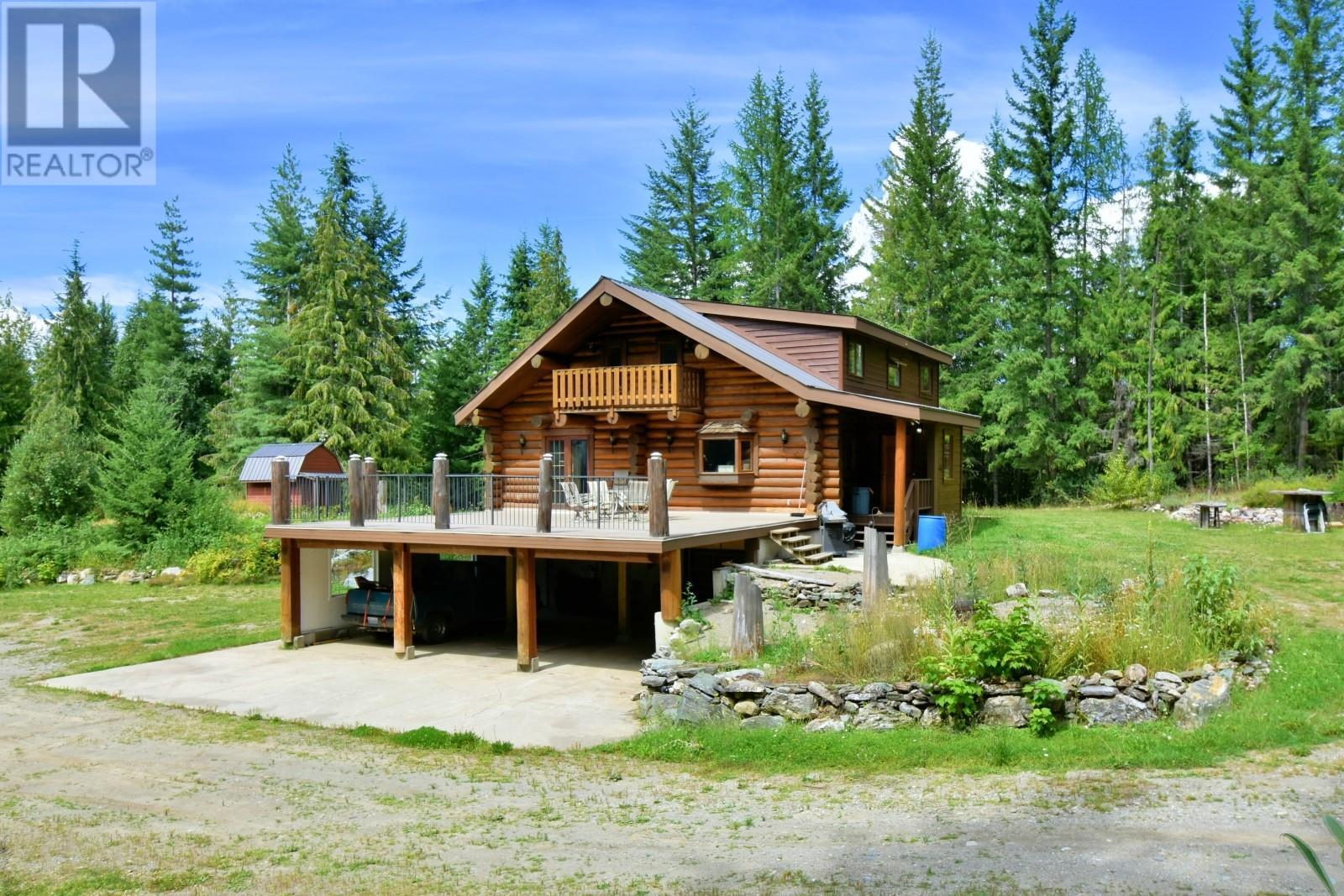 3740 Cameron Rd, Eagle Bay, BC V0E 1T0