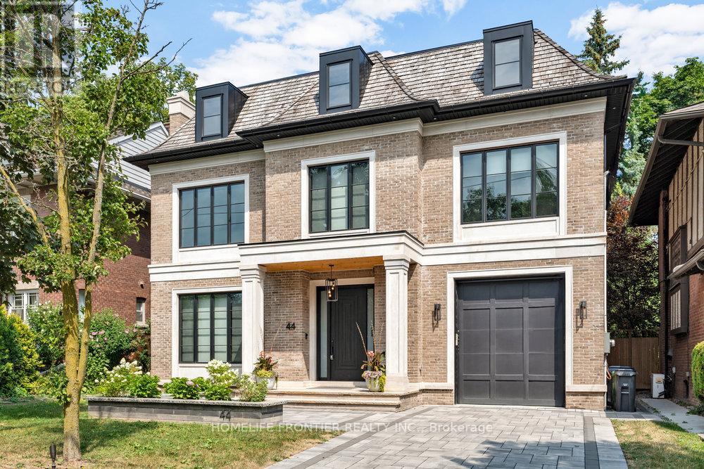 44 Alexandra Blvd, Toronto, ON M4R 1L7