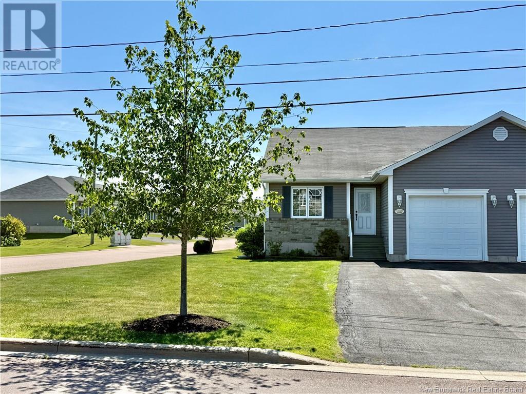 186 Oak Ridge Dr, Moncton, NB E1G 0R5