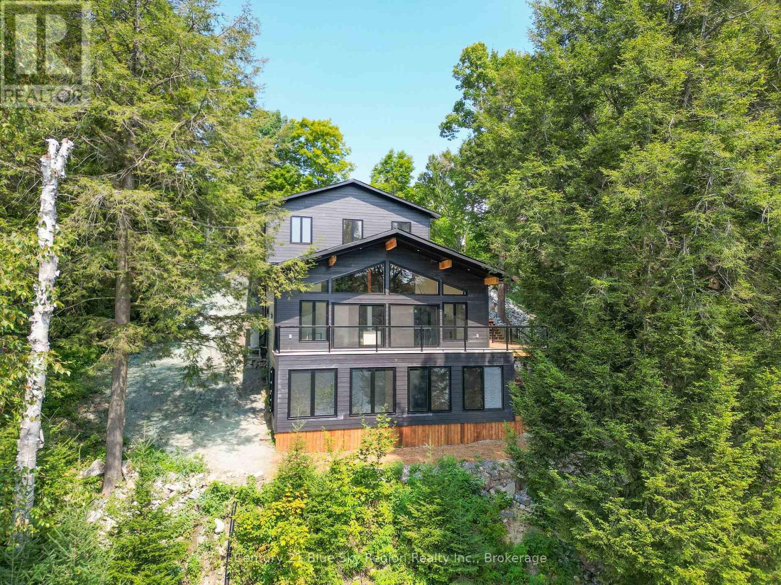 1951 E Peninsula Rd, North Bay, ON P1B 8G4