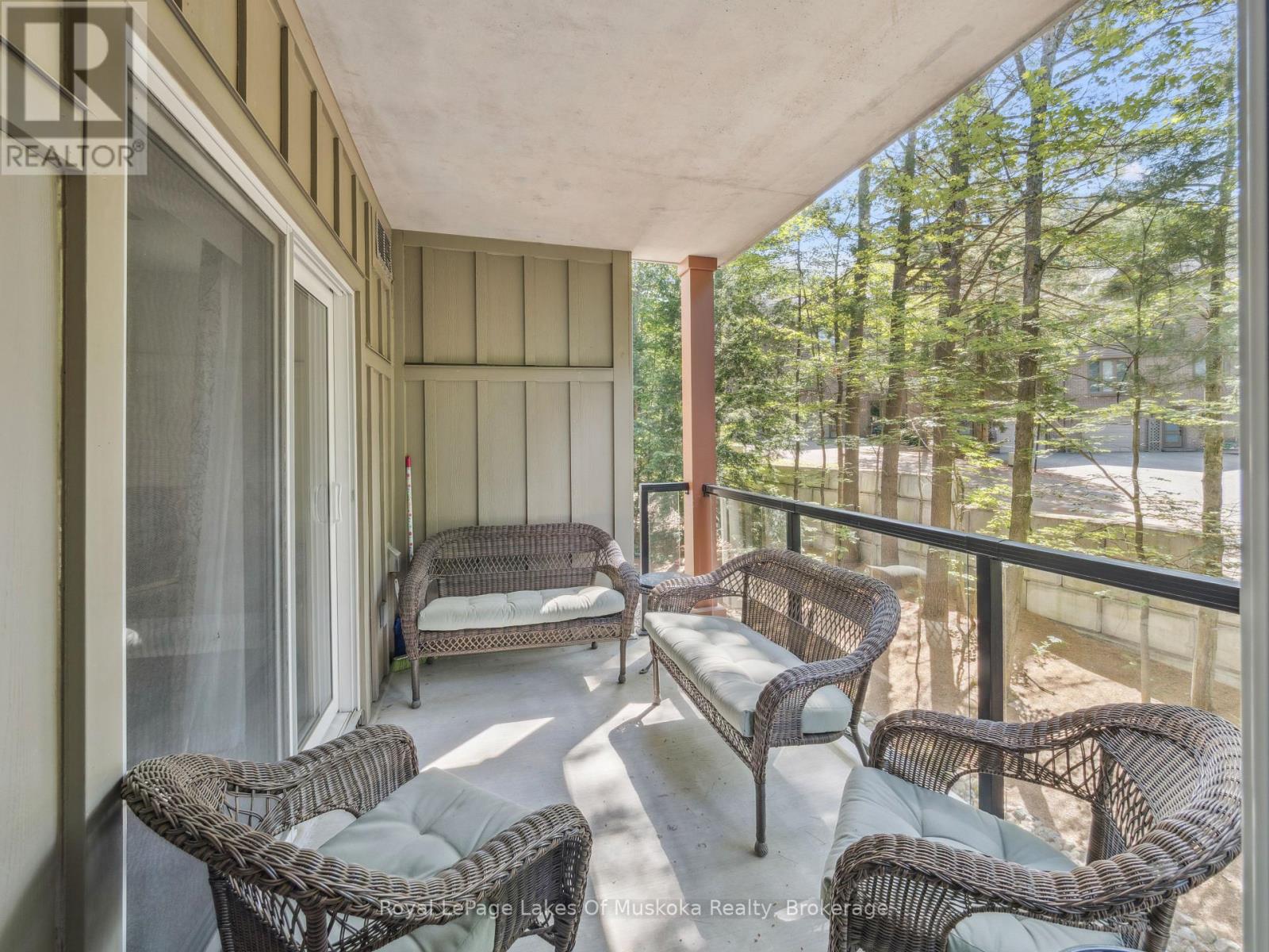 203 391b Manitoba St, Bracebridge, ON P1L 0B6