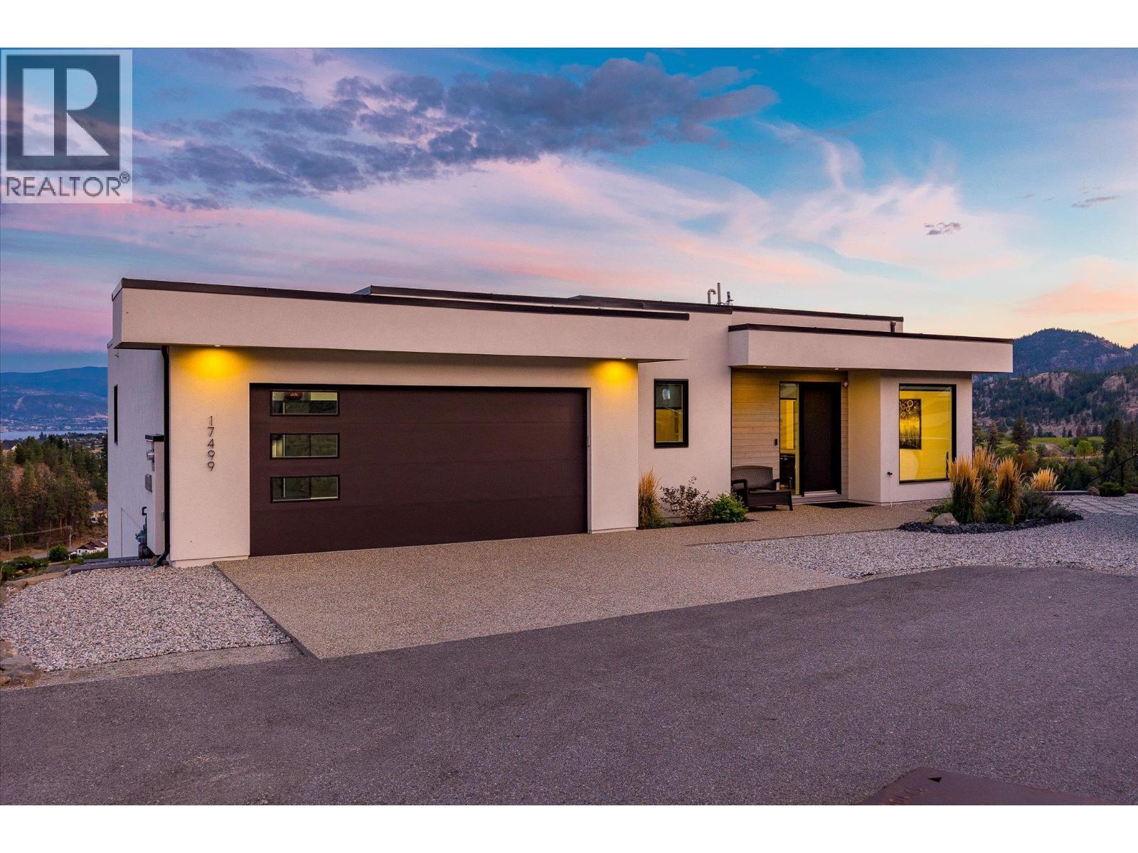 17499 Sanborn St, Summerland, BC V0H 1Z0