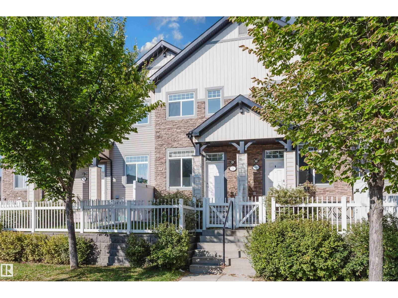 465 Hemingway Road Northwest #3, Edmonton, AB T6M 0J7