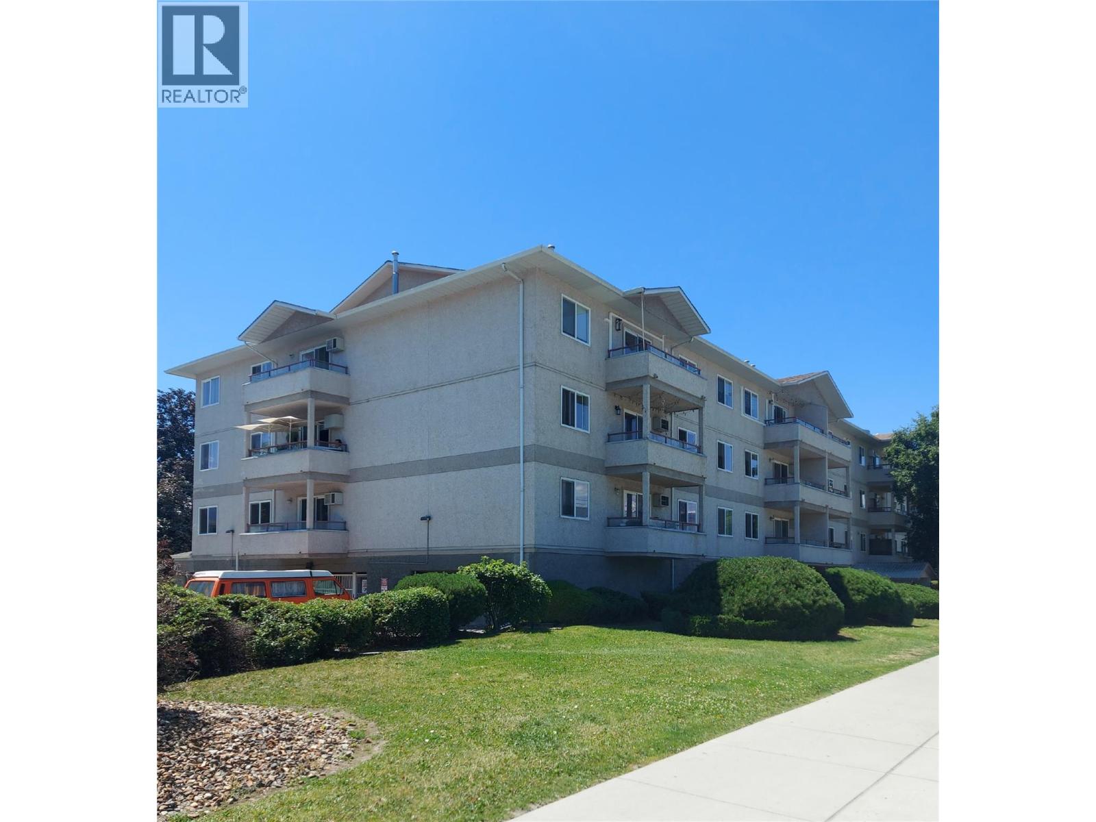 993 Klo Road Unit 203, Kelowna, BC V1Y 9L2