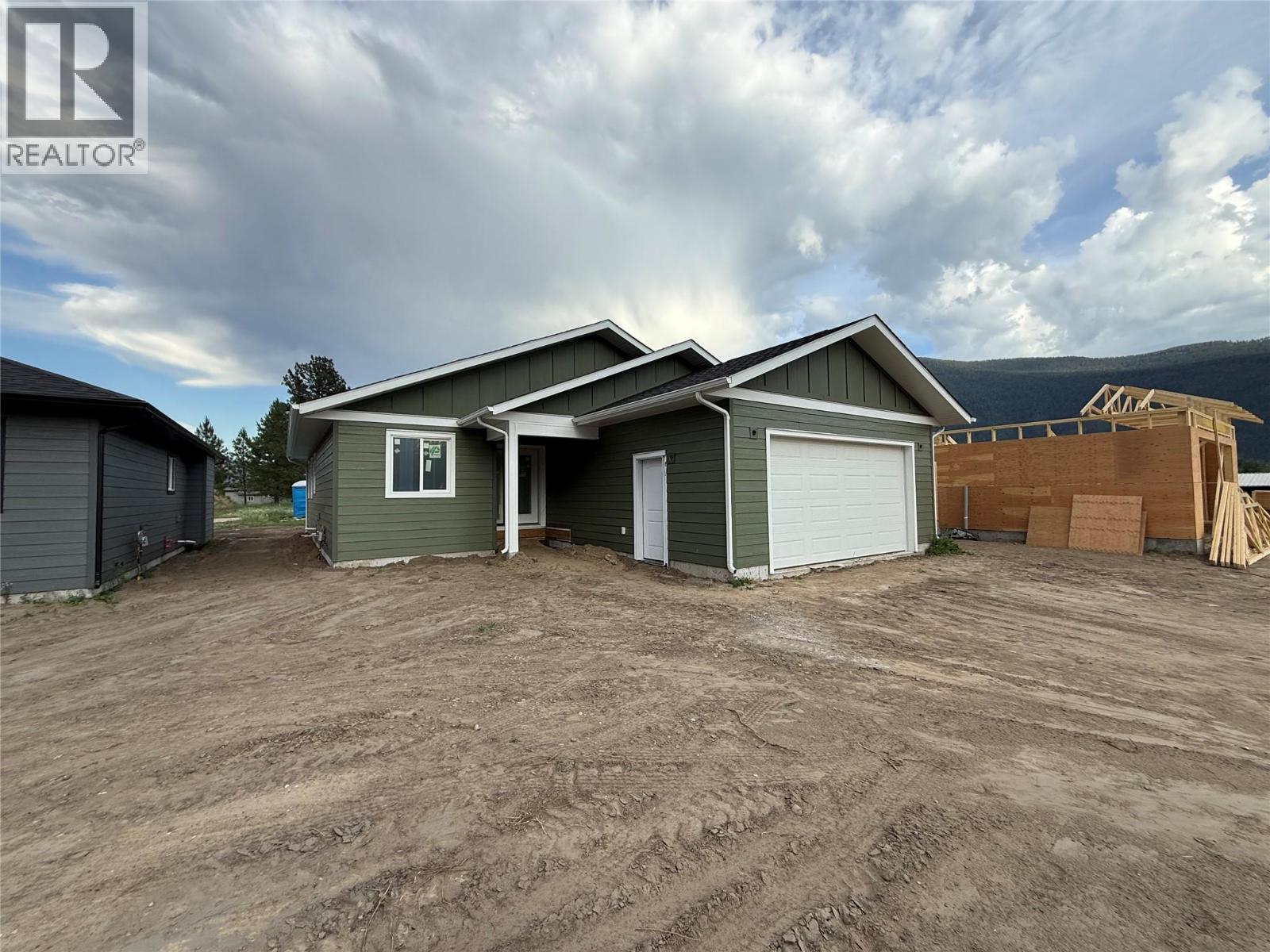 6060 19 Street, Grand Forks, BC V0H 1H0