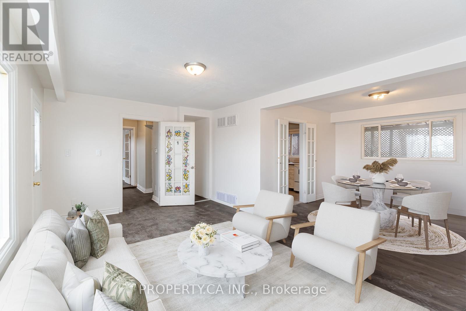 701 Finch Ave W, Toronto Bathurst Manor, ON M3H 4X4