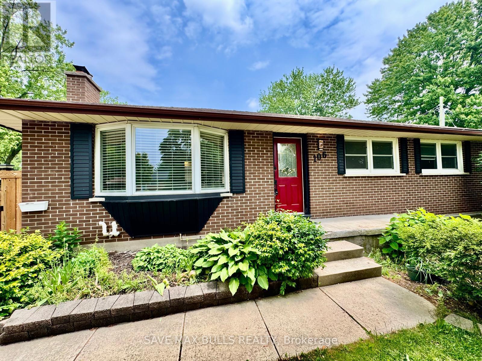 106 Laurentian Dr N, London, ON N5W 1P2