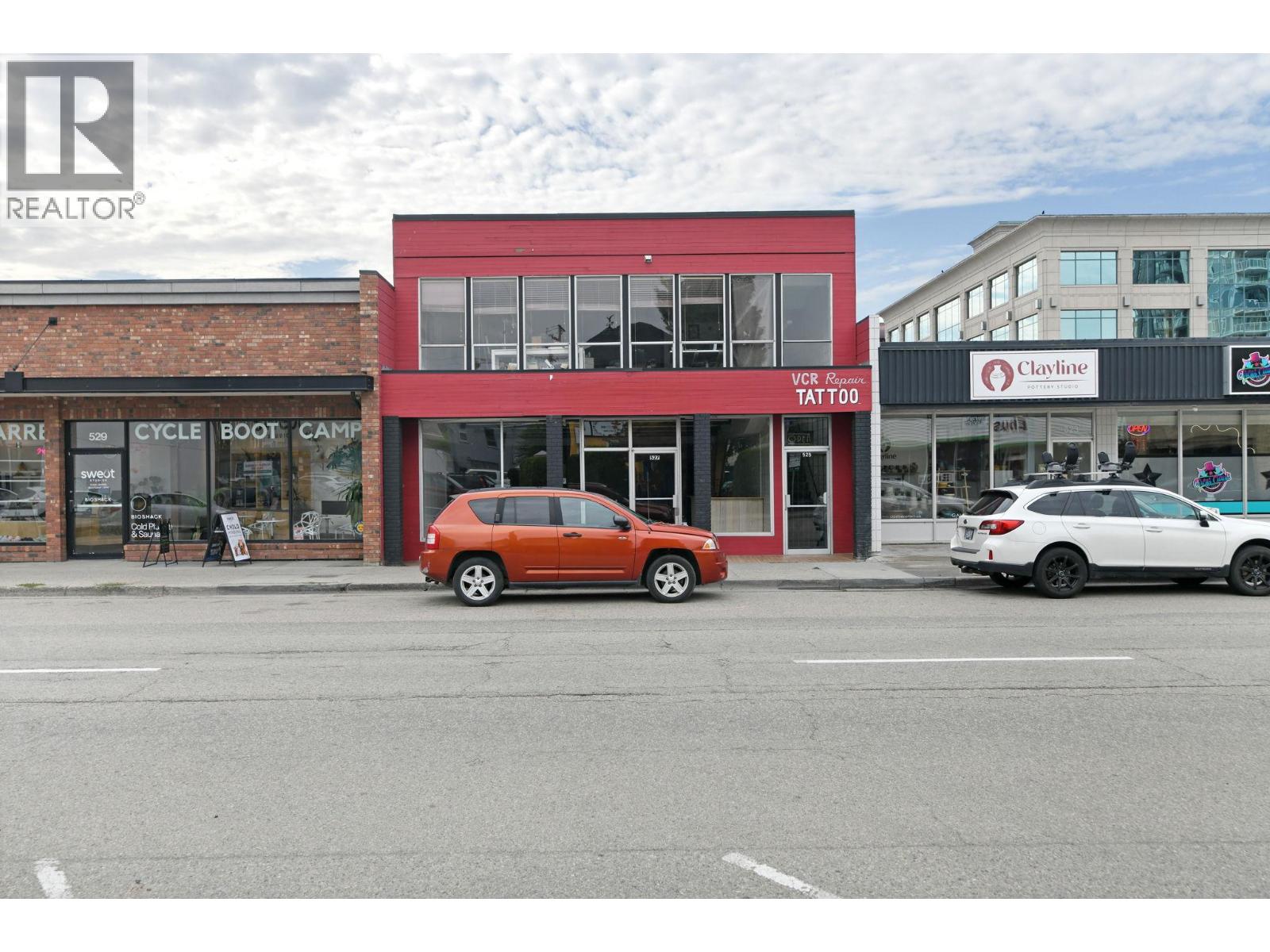 525 527 Lawrence Ave, Kelowna, BC V1Y 6C2