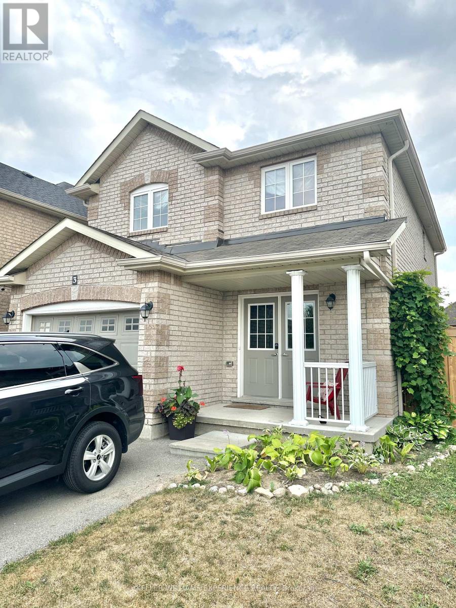 3 Crew Ct, Barrie, ON L4N 5S4