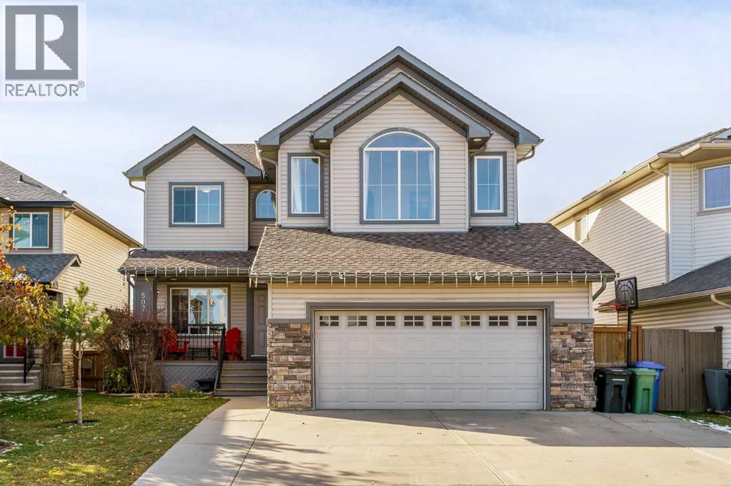 507 Westmount Close, Okotoks, AB T1S 0B7