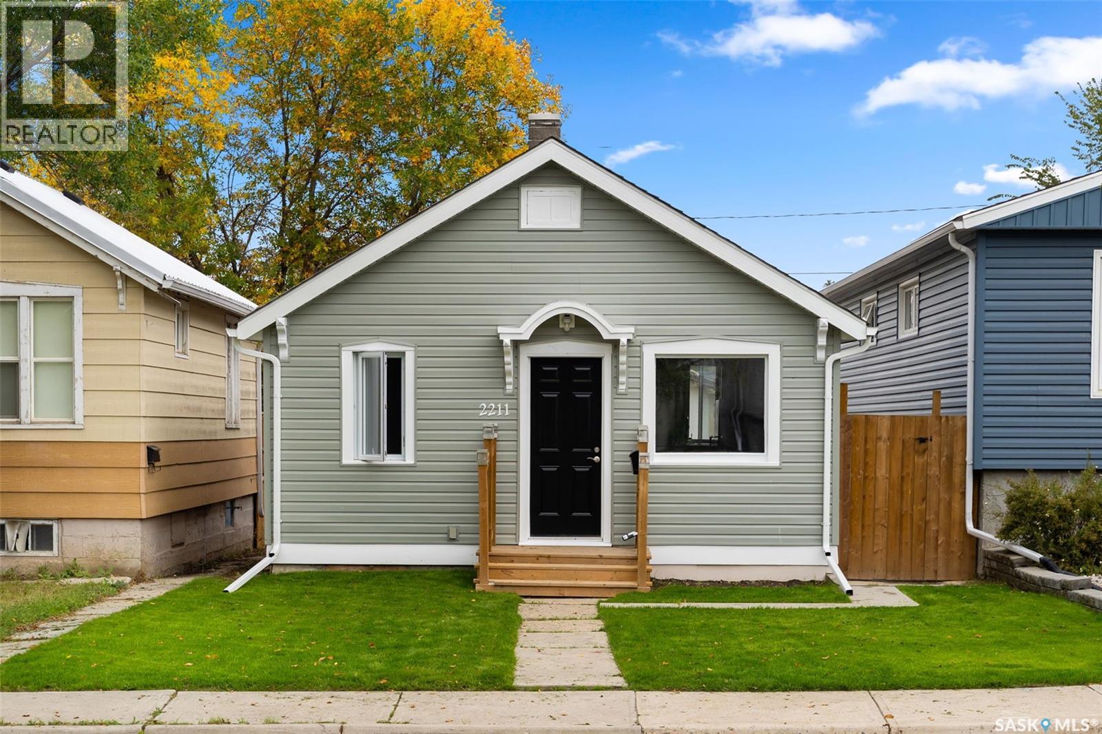 2211 Mcdonald St, Regina, SK S4N 2Y9