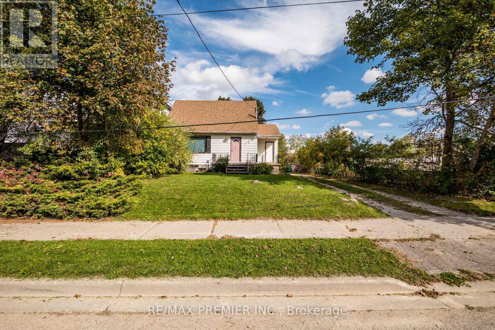 3 Parker Ave, Richmond Hill, ON L4E 2W4