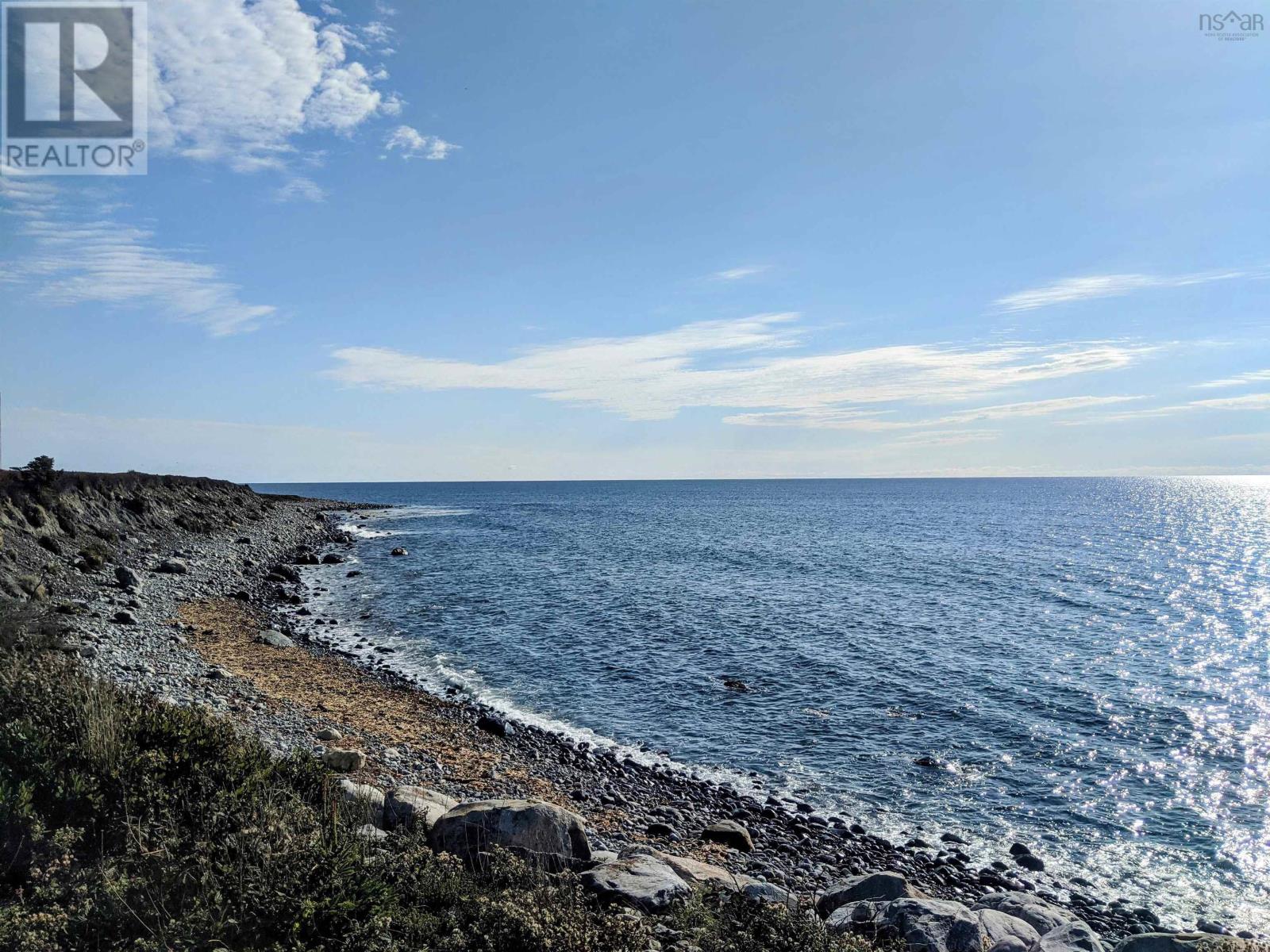 4 Pierce Point Rd, Western Head, NS B0T 1G0