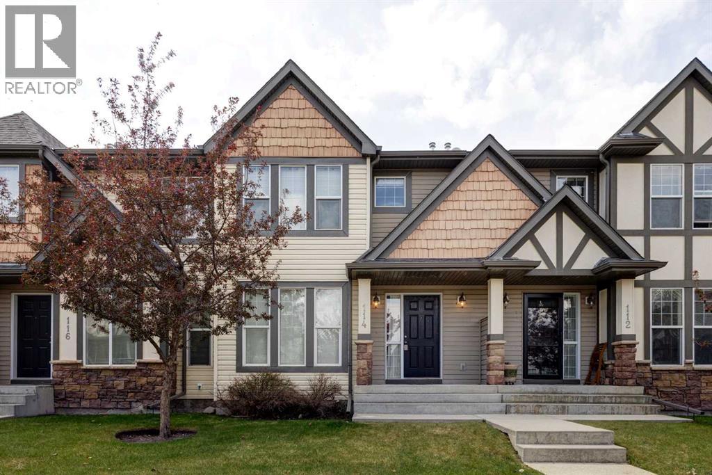 114 Everridge Common SW, Calgary, AB T2Y 5H1