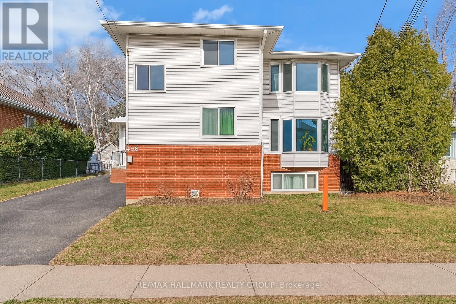 375 St Denis St, Ottawa, ON K1L 5H8