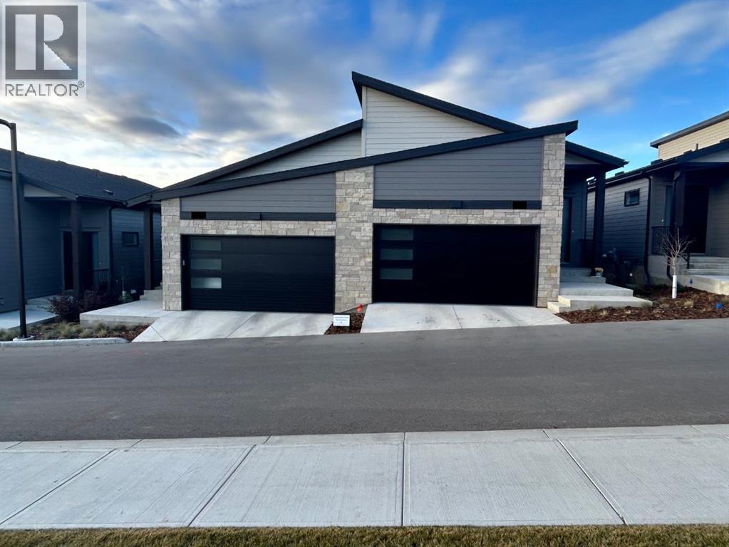 27 Royal Birch Cv NW, Calgary, AB T3G 5P9
