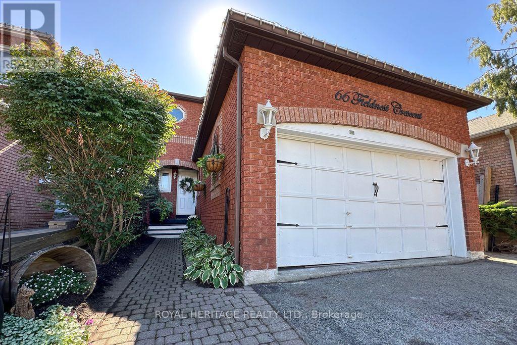 66 Fieldnest Cres, Whitby Rolling Acres, ON L1R 1Z6