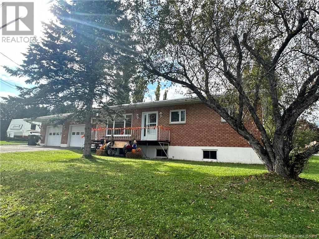 12 Colebrooke Rd, Grand-saultgrand Falls, NB E3Z 1A8