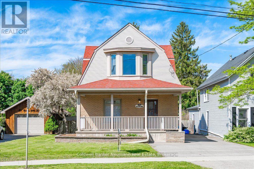 73 Terrace Hill St, Brantford, ON N3R 1G2