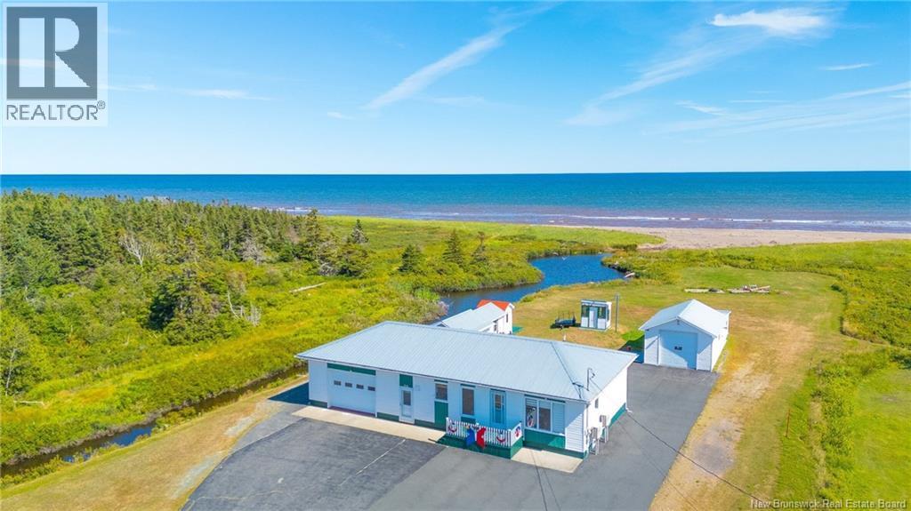 1518 De La Mer Blvd, Saint-marie-saint-raphal, NB E8T 1P3