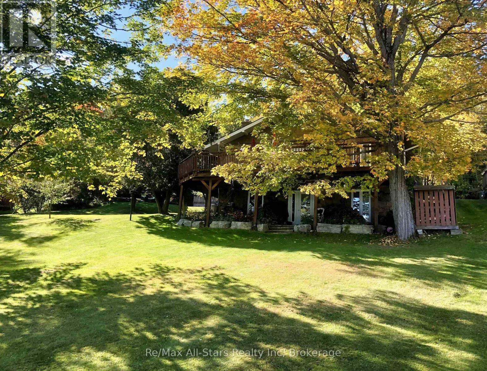 1082 Kawagama Lake Rd, Algonquin Highlands, ON P0A 1E0