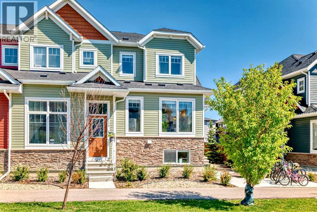 154 Chinook Gate Blvd, Airdrie, AB T4B 4V3