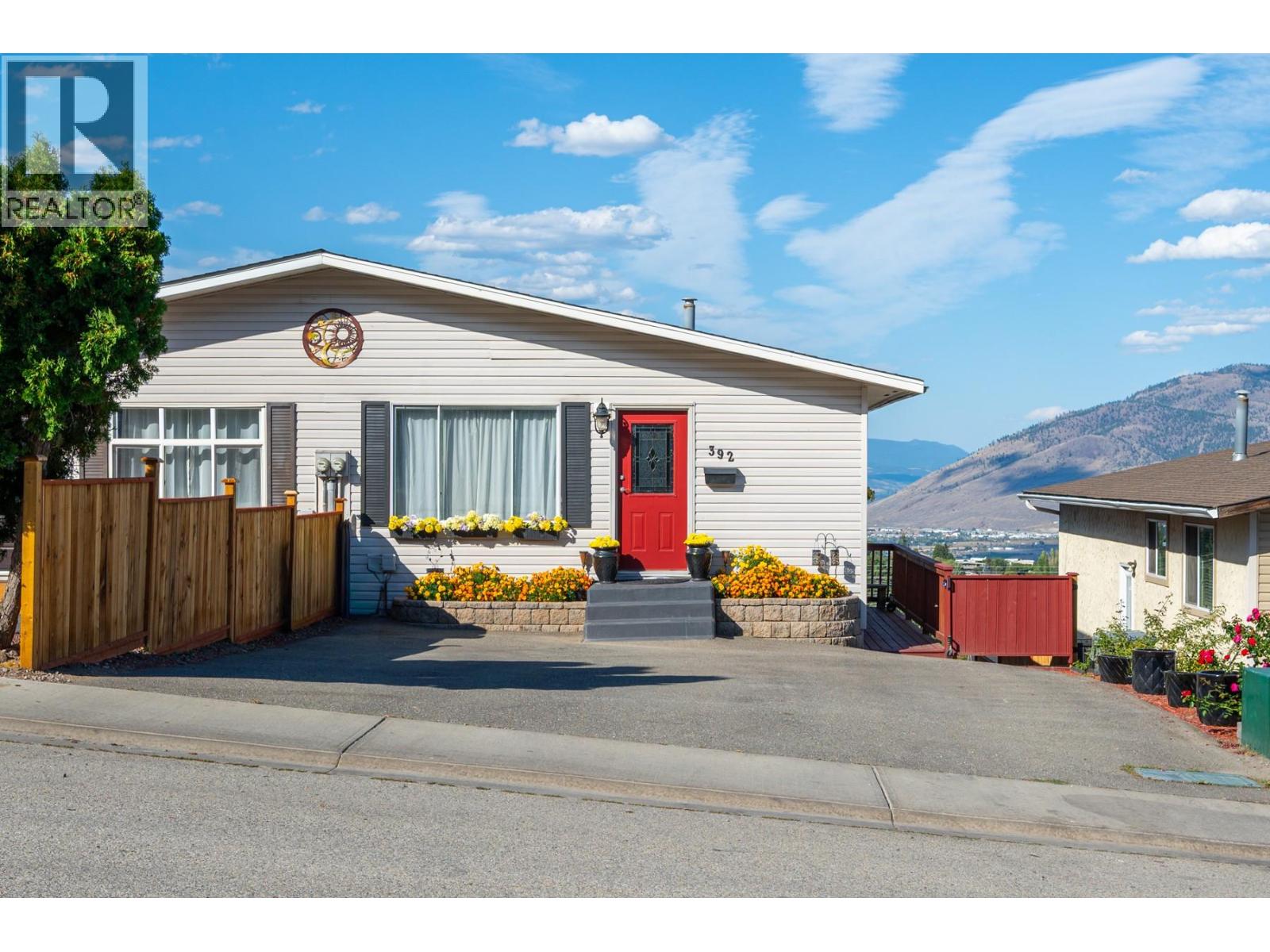 392 Waddington Dr, Kamloops, BC V2E 1M5