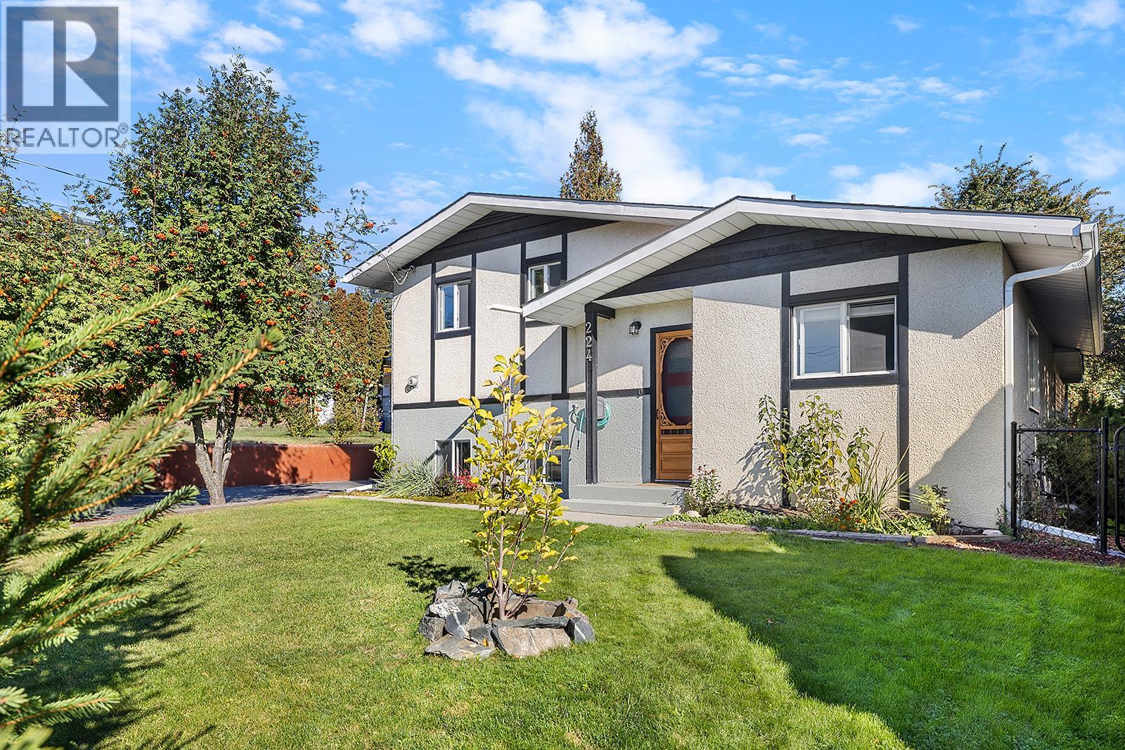 224 23 Avenue North, Creston, BC V0B 1G5