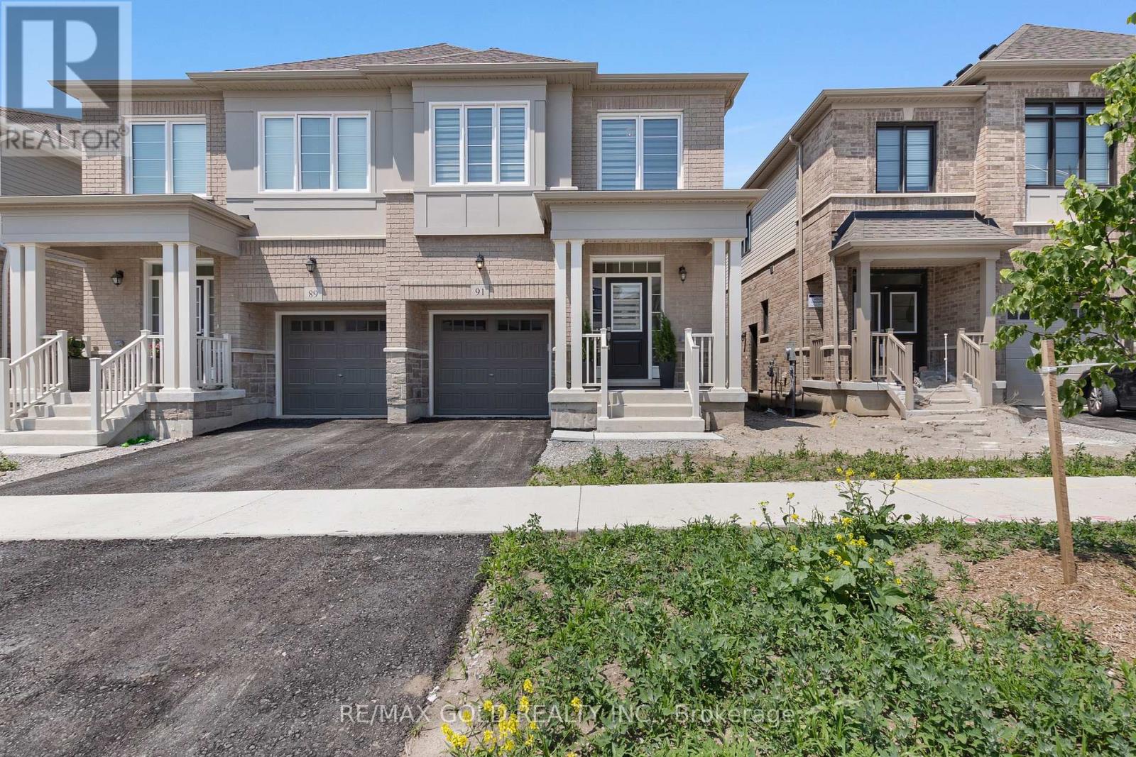 91 Phoenix Blvd, Barrie, ON L9S 2Z5
