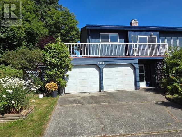 3638 Strathcona Ave, Powell River, BC V8A 2V4