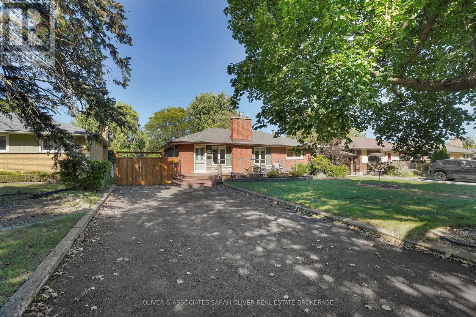 200 Gladman Ave, London, ON N6J 1X5