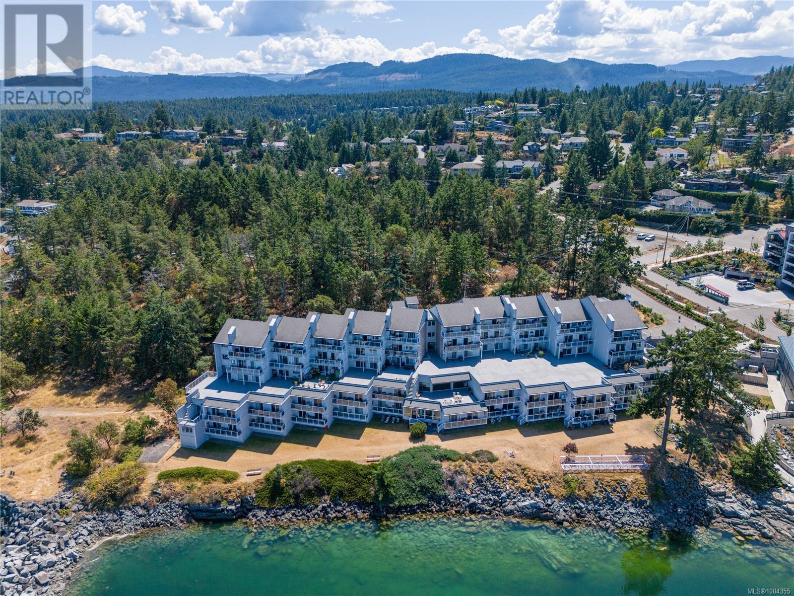 3555 Outrigger Rd Unit 302 Rd, Nanoose Bay, BC V9P 9K1