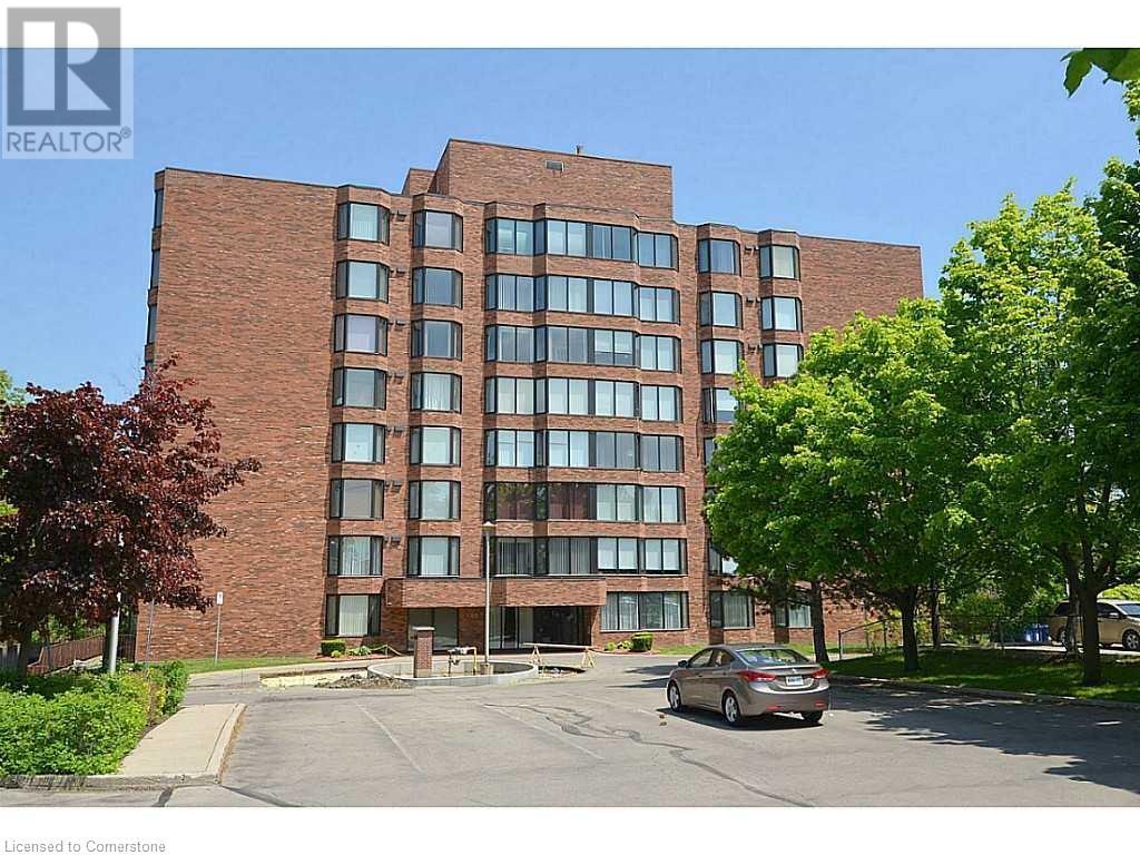 200 Limeridge Road W Unit 306, Hamilton, ON L9C 7M7